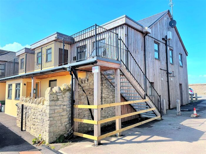 2 Bedroom Flat To Rent In Grove Road, Portland, DT5