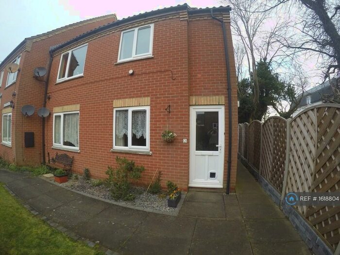 1 Bedroom Flat To Rent In Regents Court, North Walsham, NR28