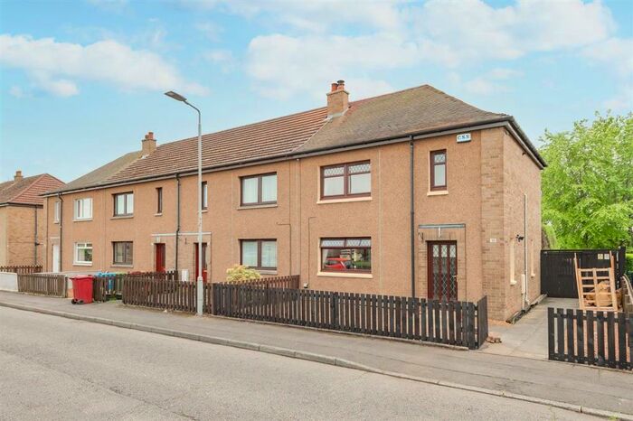 3 Bedroom End Of Terrace House To Rent In Lamond View, Stenhousemuir, FK5