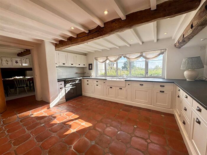 5 Bedroom Detached House To Rent In Walton Hill, Clent, Stourbridge, DY9