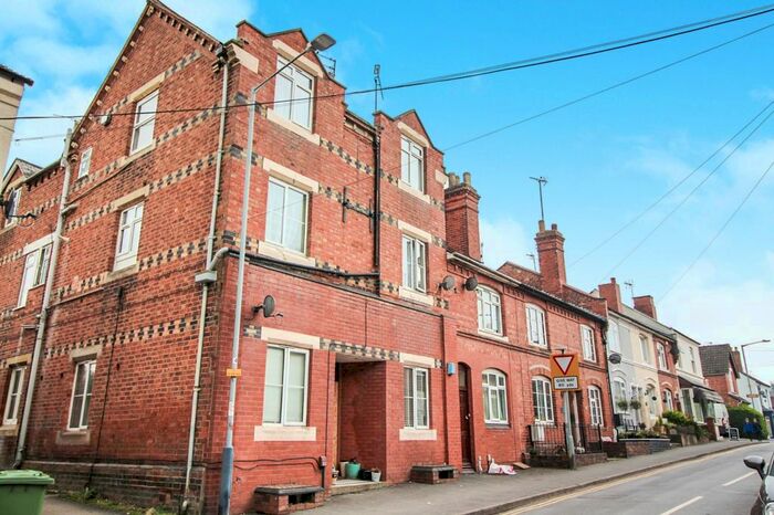 1 Bedroom Flat To Rent In Park Road, Kenilworth CV8