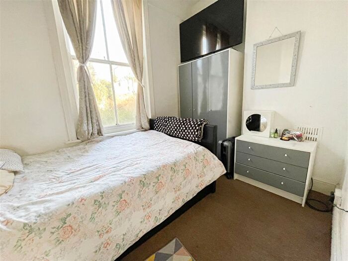 1 Bedroom Flat To Rent In Kenilworth Road, St Leonards On Sea, TN38