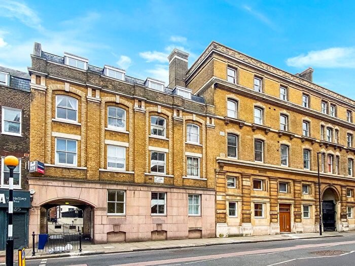 Garage / Parking To Rent In Haywards Place, - St Johns Street, London, EC1R