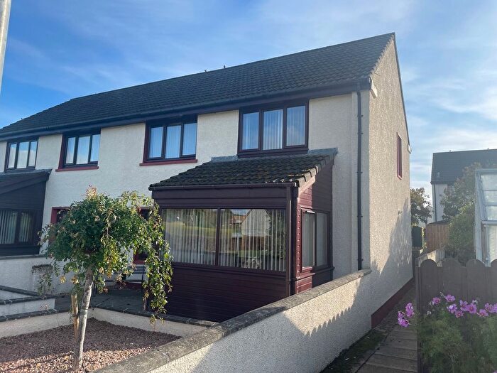 3 Bedroom Semi-Detached House For Sale In Shillinghill, Alness, IV17