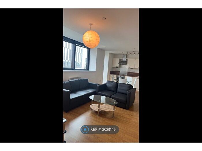 2 Bedroom Flat To Rent In Mann Island, Liverpool, L3