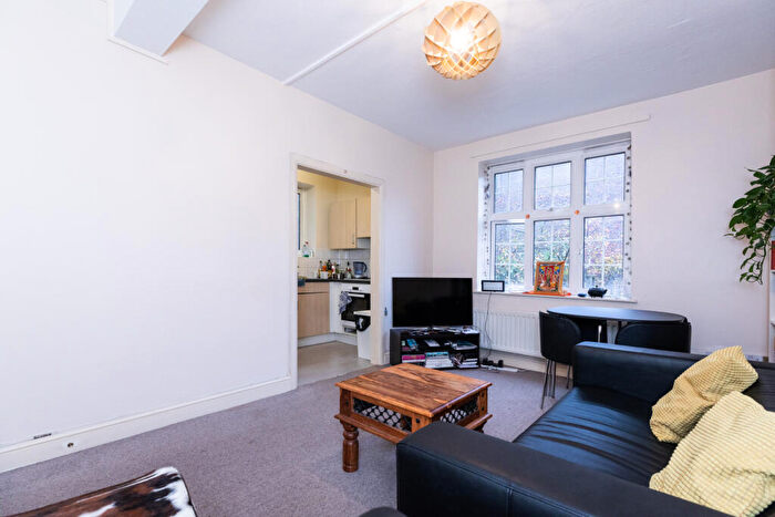 2 Bedroom Flat To Rent In Cranleigh Street, Euston, NW1