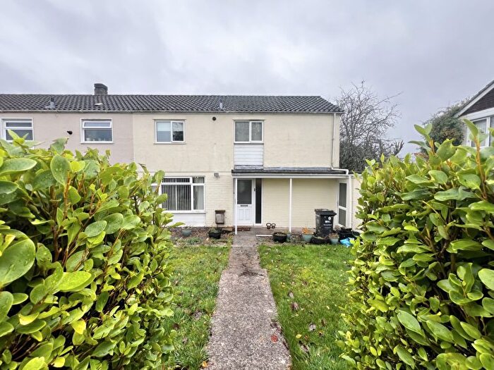 3 Bedroom Semi-Detached House For Sale In Beacon View, Coleford, BA3