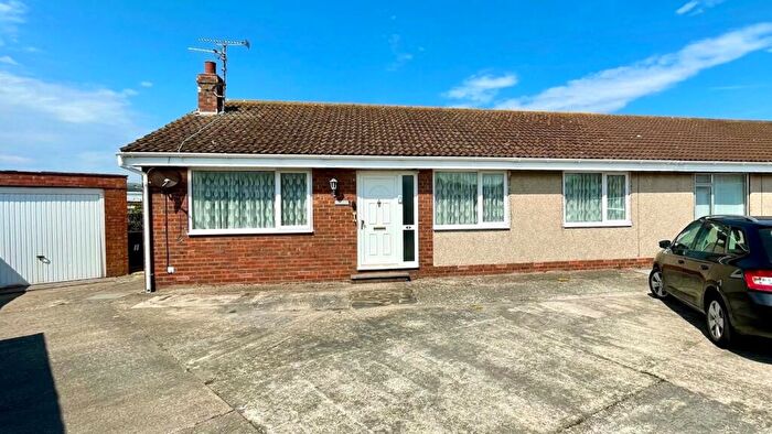 3 Bedroom Semi-Detached Bungalow For Sale In Gwynant Court, Llandudno, LL30
