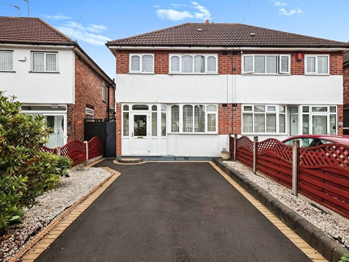 3 Bedroom Semi-Detached House To Rent In Church Road, Sheldon, Birmingham, B26