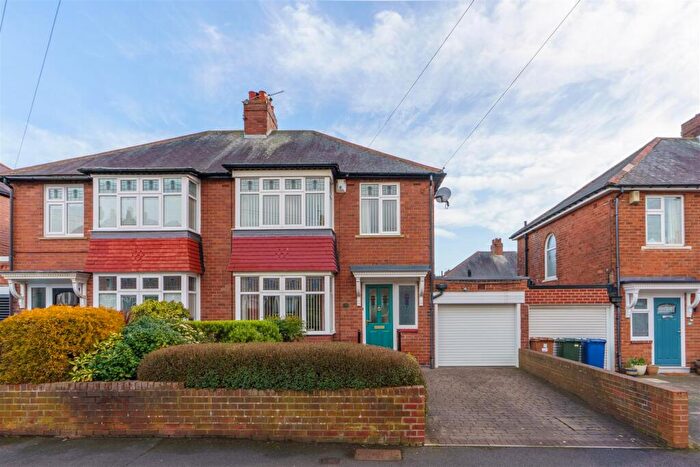 3 Bedroom Semi Detached House For Sale In Teesdale Gardens, High Heaton, NE7