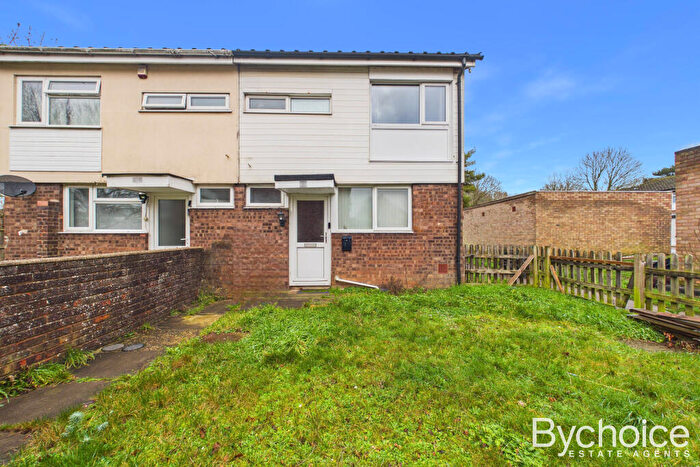 3 Bedroom Semi Detached House For Sale In Beatty Road, Sudbury, Suffolk, CO10