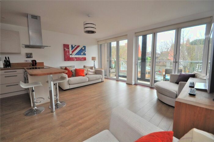 2 Bedroom Flat To Rent In The Rope Walk, Canterbury, CT1