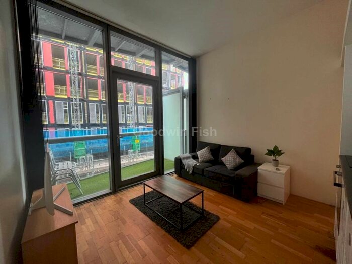Studio To Rent In Greengate, Manchester, M3