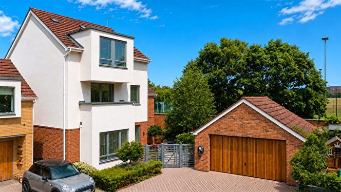 5 Bedroom Detached House For Sale In Oakfield, Radcliffe-on-Trent, Nottingham, Nottinghamshire, NG12