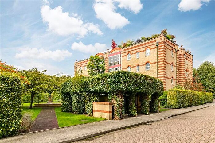 2 Bedroom Flat To Rent In Oriel Drive, Barnes, SW13