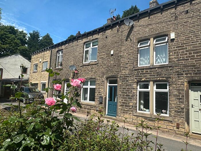 4 Bedroom Terraced House For Sale In Towngate, Midgley, Nr Hebden Bridge, ., HX2