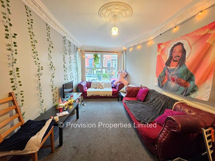 5 Bedroom Terraced House To Rent In Manor Drive, Hyde Park, Leeds, LS6