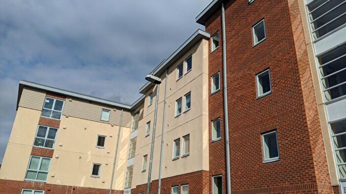 2 Bedroom Flat To Rent In Derwentwater Road, Gateshead, Tyne And Wear, NE8