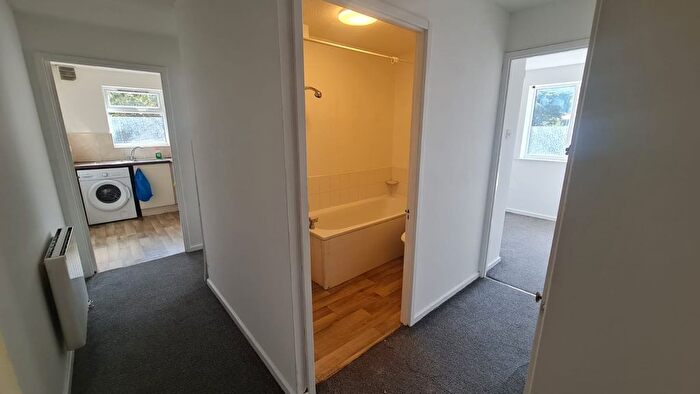 2 Bedroom Flat To Rent In Watsons Lodge, Lewis Way, Dagenham, Essex, RM10