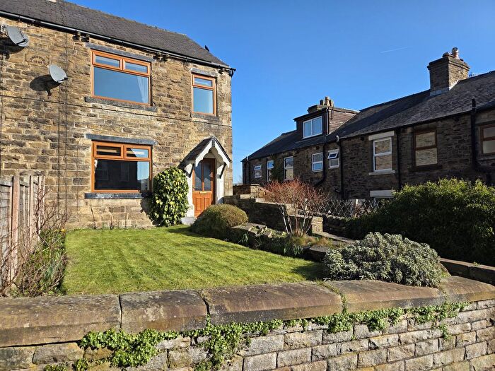 3 Bedroom End Terrace House To Rent In Macclesfield Road, Whaley Bridge, SK23