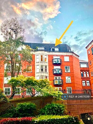 2 Bedroom Flat To Rent In Venice Court, Manchester, M1