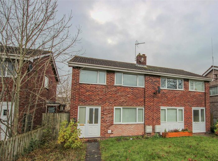 3 Bedroom Semi-Detached House To Rent In Linnet Close, Patchway, Bristol, BS34