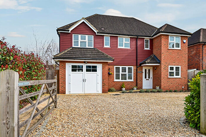 4 Bedroom Detached House For Sale In Hollybush Lane, Eversley, RG27