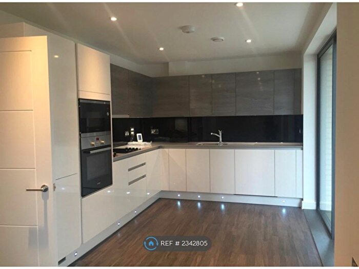 2 Bedroom Flat To Rent In Barley Court, Clapton, London, E5