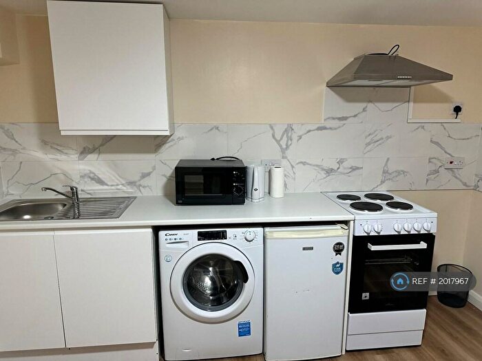1 Bedroom Flat To Rent In London, London, N8