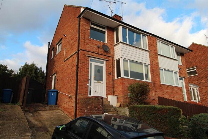 3 Bedroom Semi Detached House To Rent In Upton Close, Ipswich, IP4