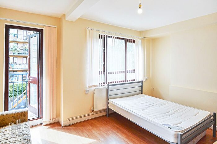 4 Bedroom Flat To Rent In Mulletsfield, Cromer Street, Kings Cross, WC1H