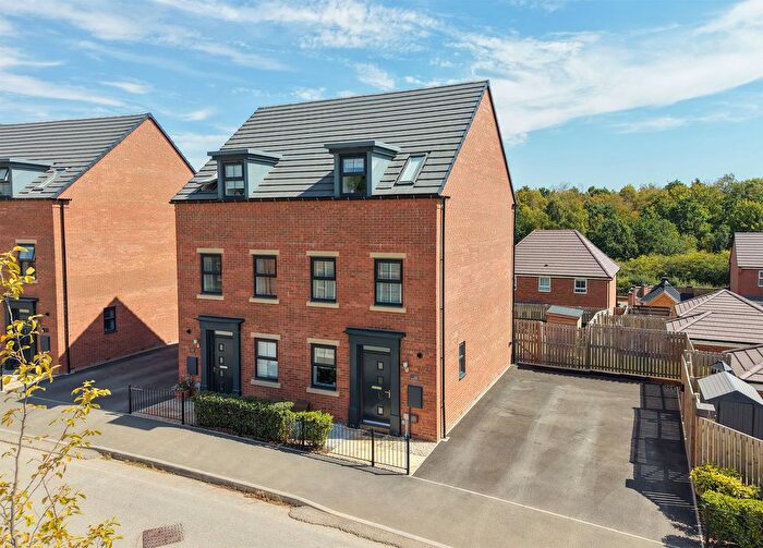3 Bedroom Town House To Rent In Aspire Way, Staveley, S43