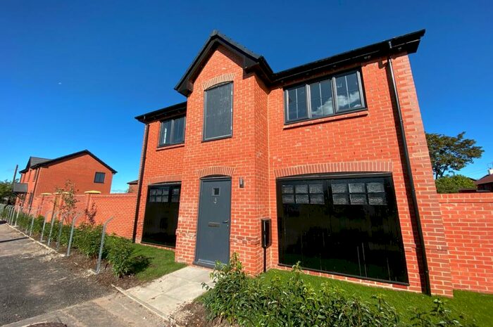 1 Bedroom Apartment To Rent In Porta Road, Carrington, Manchester, M31