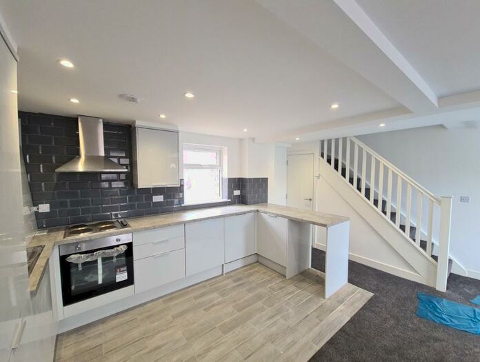 1 Bedroom Maisonette To Rent In High Street South, Dunstable, LU6
