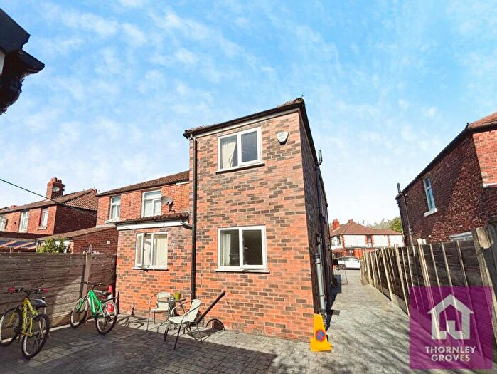 5 Bedroom Semi-Detached House For Sale In Victoria Road, Fallowfield, Manchester, M14