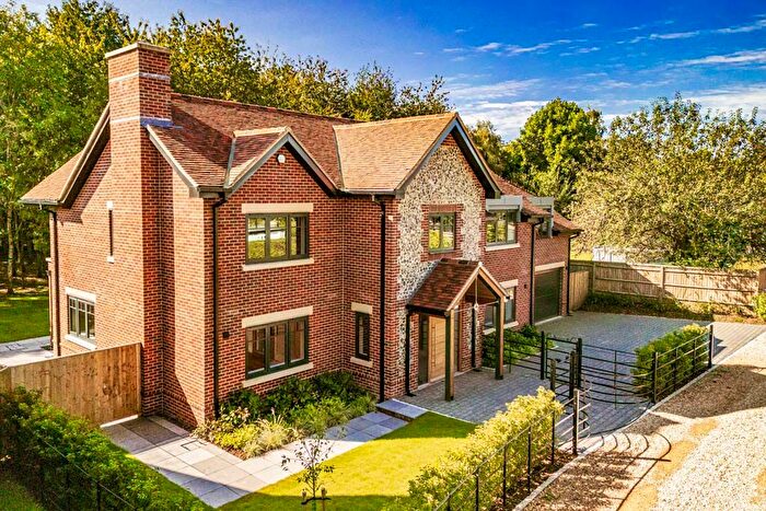 5 Bedroom Detached House For Sale In Keepers Lodge, Greys Green, RG9