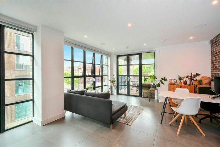 1 Bedroom Flat To Rent In Hepscott Road, London, E9