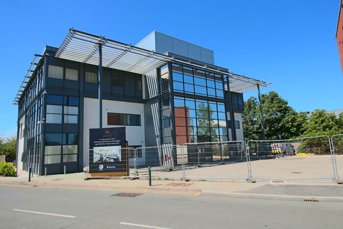 1 Bedroom Apartment To Rent In Vanwall Road Maidenhead Berkshire, SL6