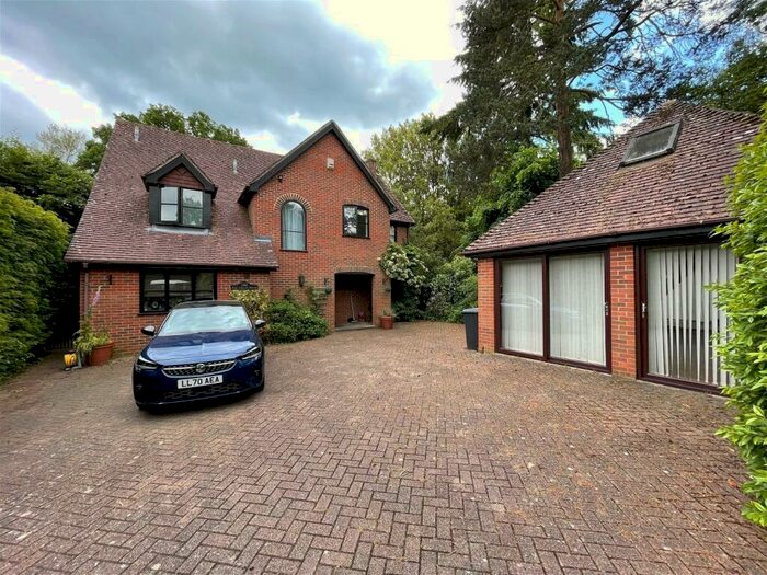 4 Bedroom Detached House To Rent In Enborne, Newbury, RG14