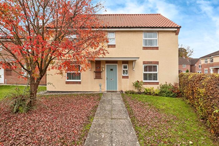 4 Bedroom Detached House For Sale In Pine Close, Fernwood, Newark, Nottinghamshire, NG24