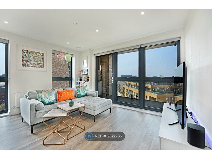 2 Bedroom Flat To Rent In Osiers Road, London, SW18