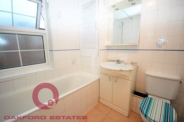 2 Bedroom Flat To Rent In Drummond Street, Euston, NW1