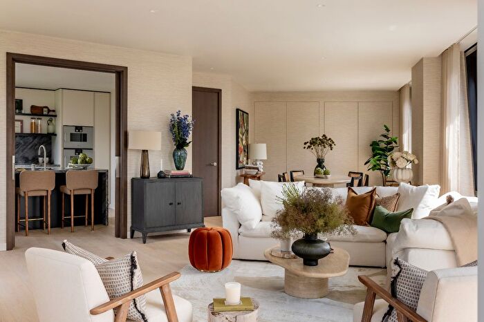 3 Bedroom Flat For Sale In The Broadway, St James's Park, London, SW1H