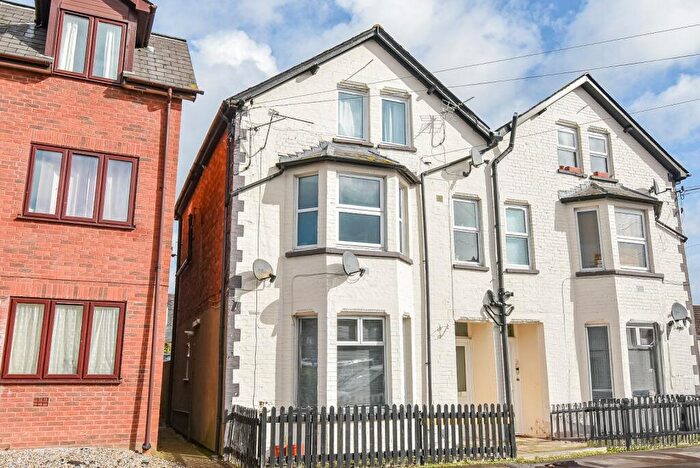 1 Bedroom Apartment For Sale In Craven Road, Newbury, Berkshire, RG14