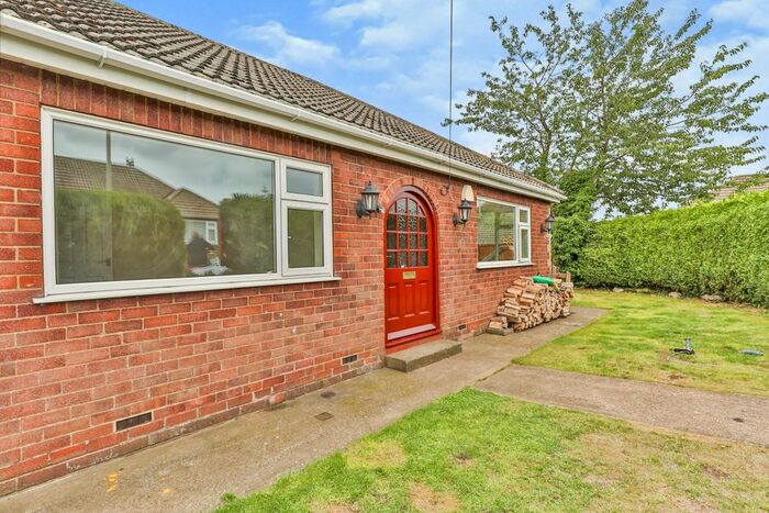 3 Bedroom Bungalow To Rent In Meadow Drive, East Ayton, Scarborough, North Yorkshire, YO13