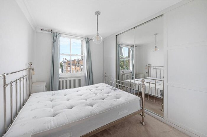 1 Bedroom Flat For Sale In Finborough Road, Earl's Court, SW10