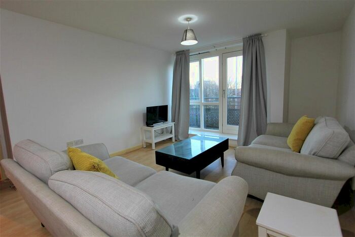 2 Bedroom Flat To Rent In Aspect, Elmwood Lane, LS2