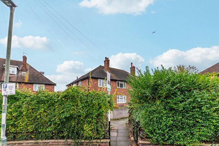2 Bedroom Semi-detached House To Rent In Cambridge Road, Barnes, SW13