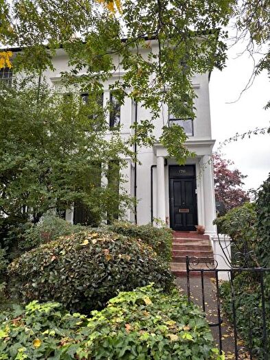 2 Bedroom Flat To Rent In Camden Road, London, NW1