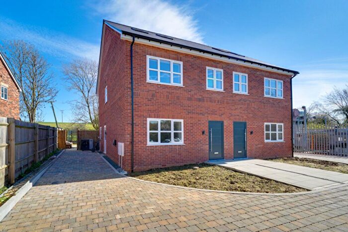 4 Bedroom Semi-Detached House To Rent In High Street, Brington, PE28